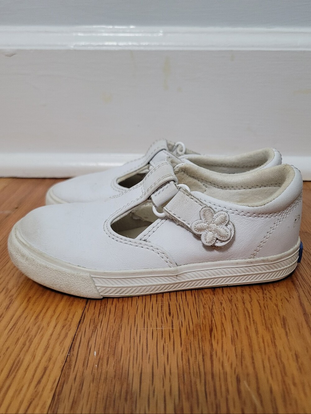 Keds Girls Daphne T-Strap Mary Jane Shoes Hook Loop White Leather Toddler Sz 8